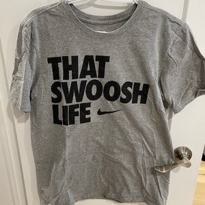 nike t-shirt